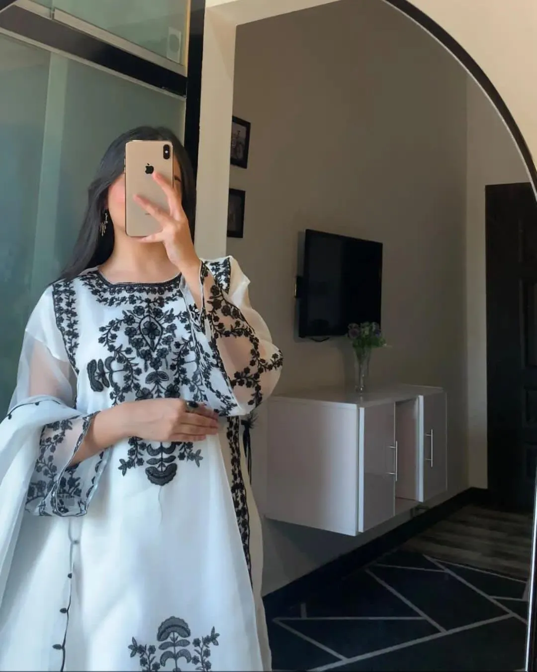 3 Pcs Women's Stitched Organza Embroidered Suit - Image 3