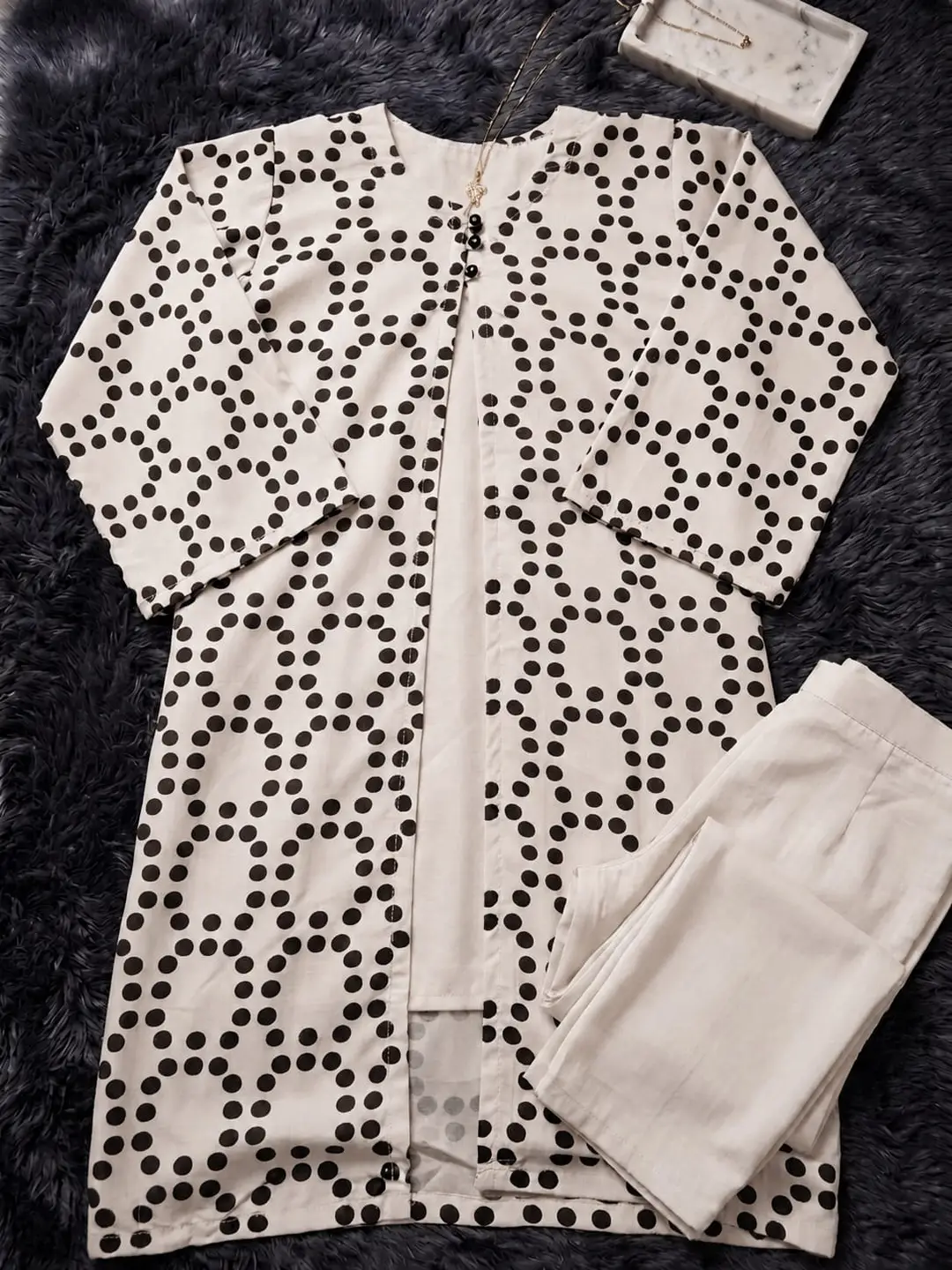 3 Pcs Women's Stitched Arabic Lawn Printed Suit - Image 6