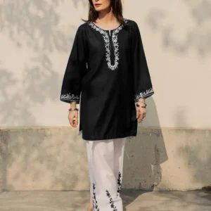 Black Embroidered Kurta Pajama Set for Women 2Pcs