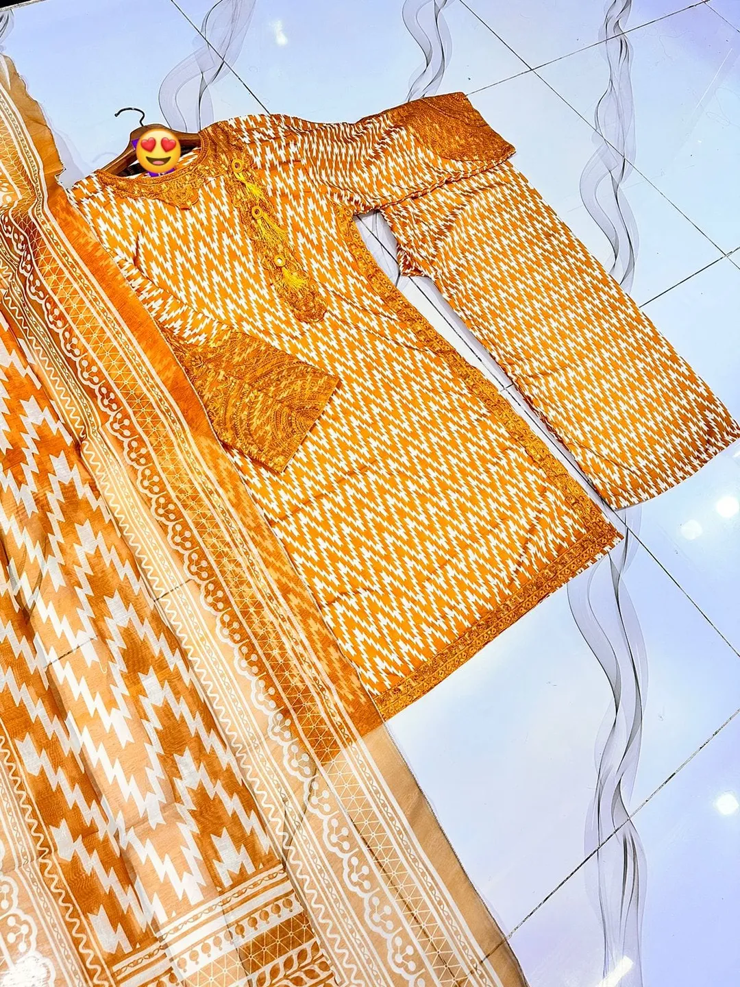 3 Pcs Women's Stitched Lawn Printed Suit - Image 2