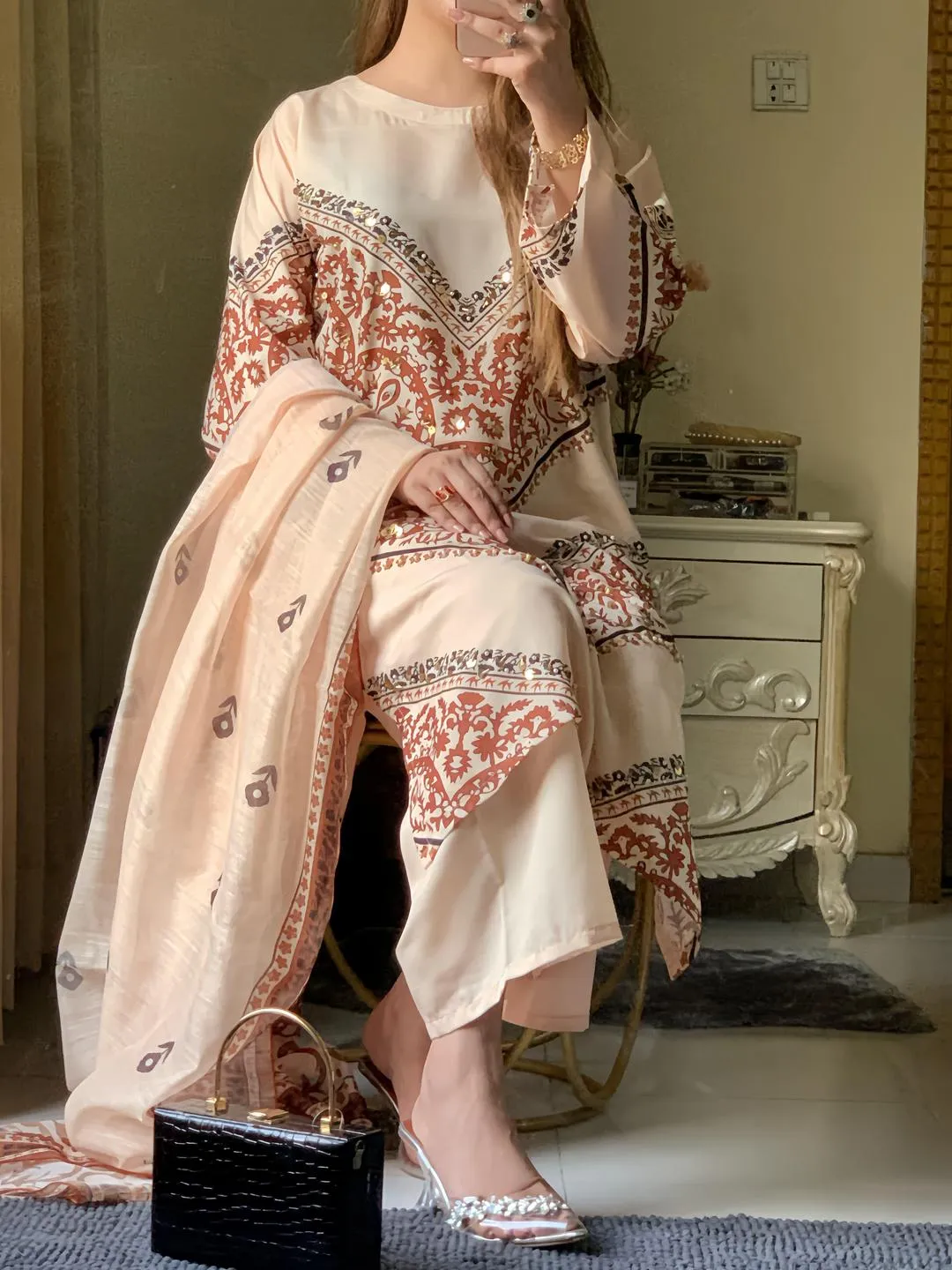 Pakistani Embroidered Kurta Set Cream Floral Long Sleeve - Image 9