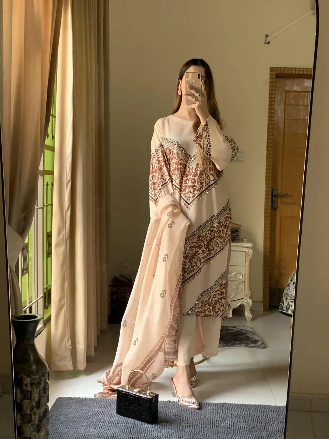 Pakistani Embroidered Kurta Set Cream Floral Long Sleeve - Image 6