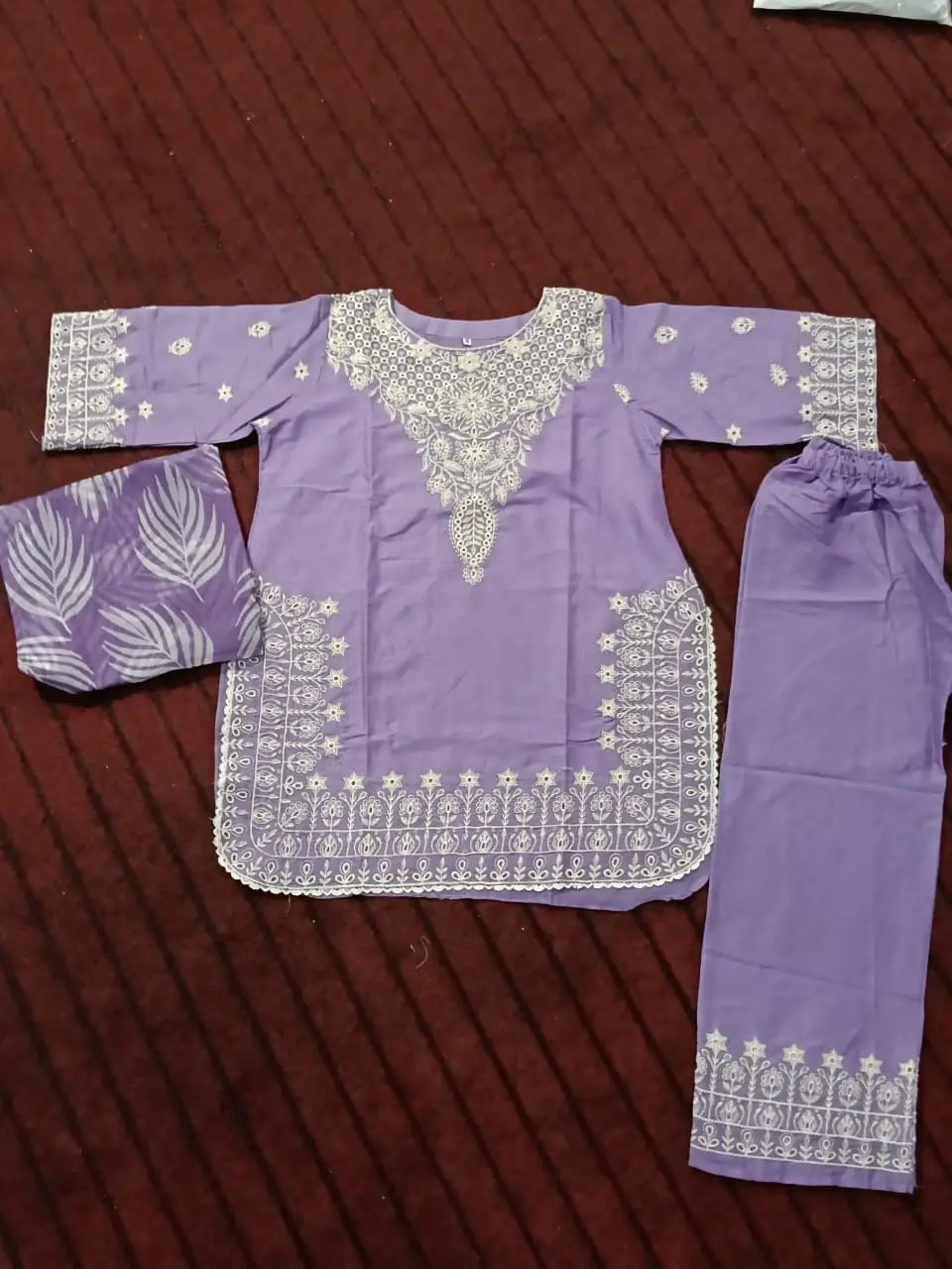 3 Pcs Women's Stitched Cotton Lawn Embroidered Suit - Image 7