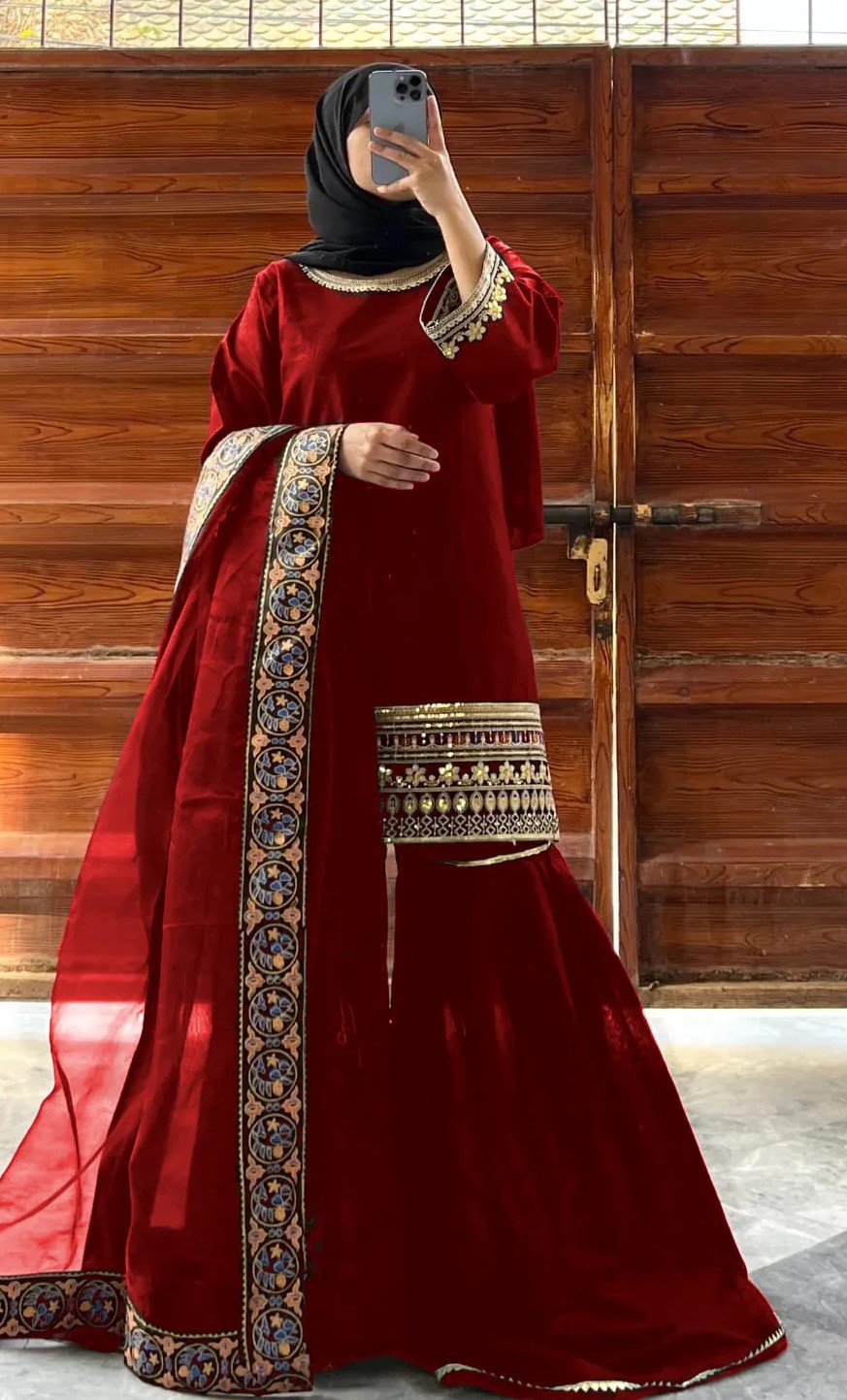 3 Pcs Women's Stitched Shamoz Silk Embroidered Suit